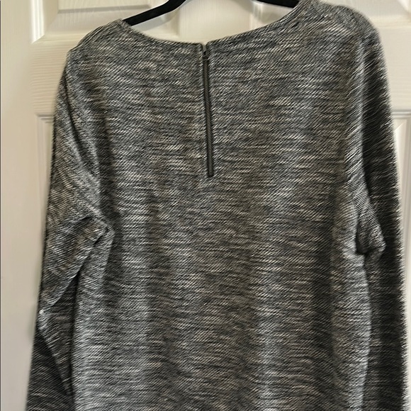 Per Se Black and Silver Knit Tunic Top Size 1X - Picture 6 of 6